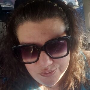 Meet your Posher, Monica